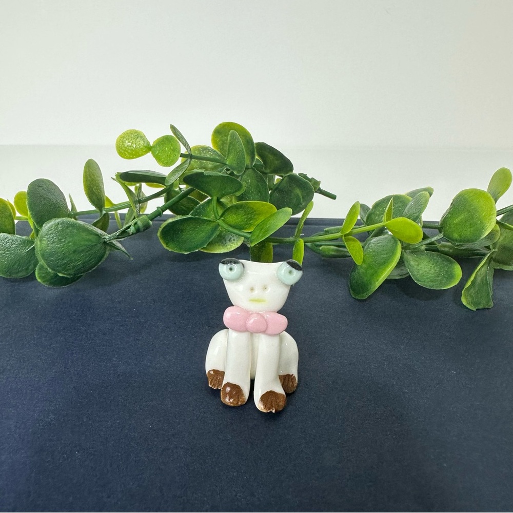 Vintage Mini Frog Figurine